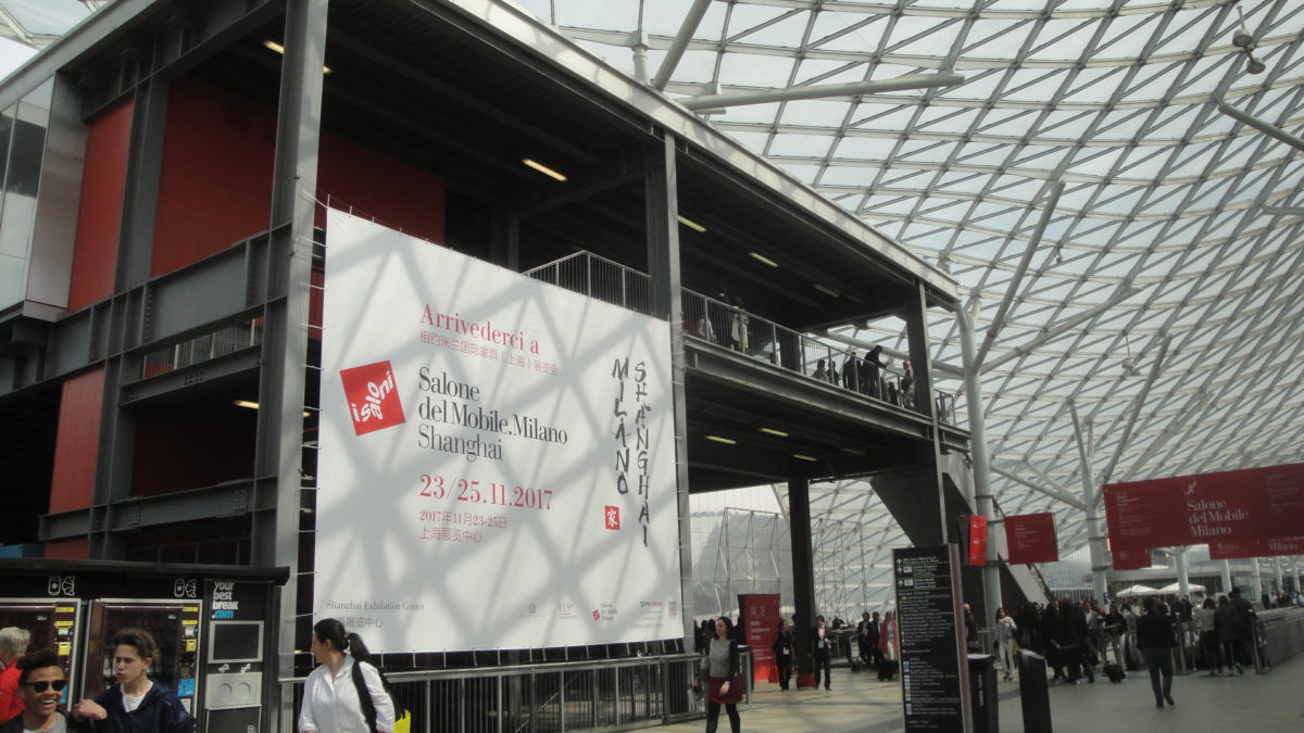 Sergio Mattarella inaugura la 56ª edizione del Salone del Mobile di Milano Sergio Mattarella inaugura la 56ª edizione del Salone del Mobile di Milano