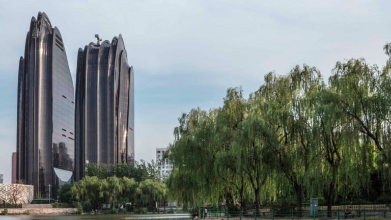 CHAOYANG PARK PLAZA CHAOYANG PARK PLAZA
