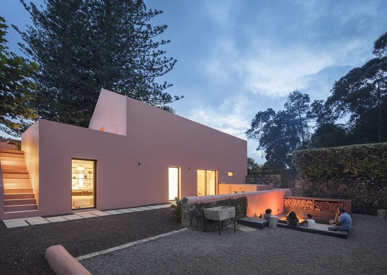 PINK HOUSE PINK HOUSE
