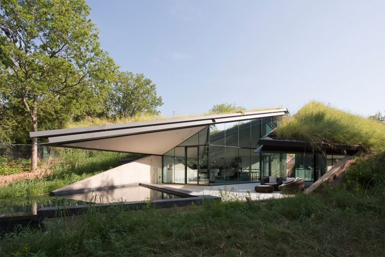 EDGELAND HOUSE EDGELAND HOUSE